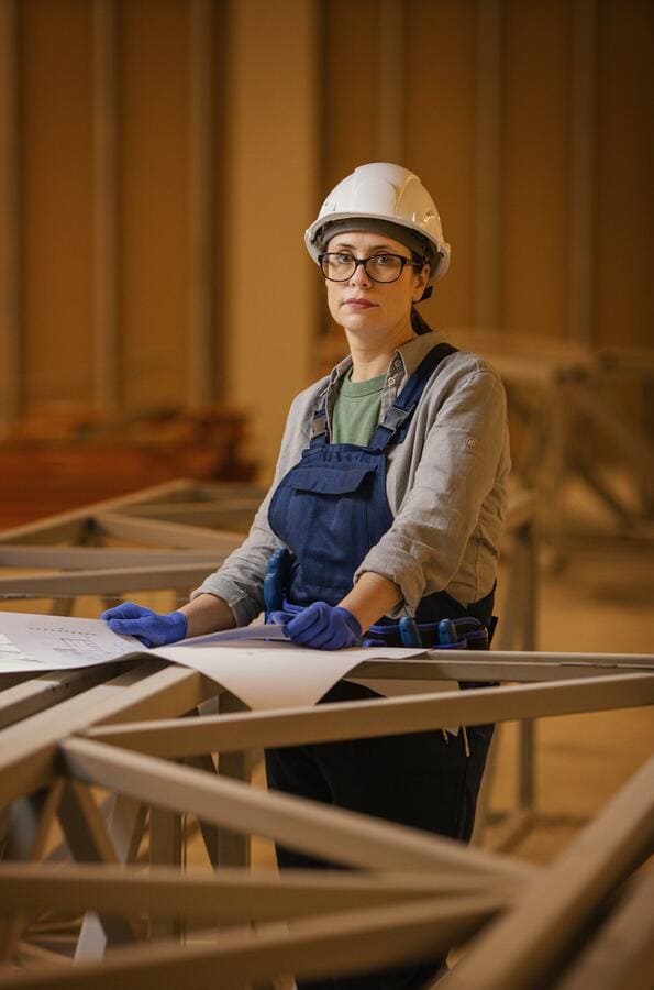 woodworker-carpenter-carpentry-craftsmen-craftsmanship-professional-1708882-pxhere.com